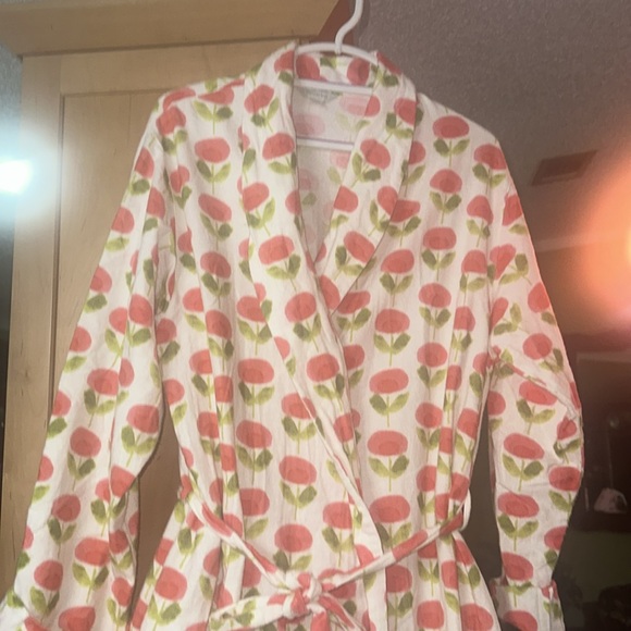 Garnet Hill Made in Poland with German organic cotton  2 pieces robe and pants - Picture 3 of 10